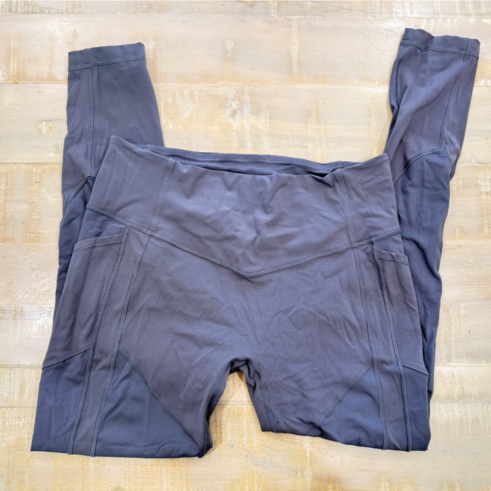 Lululemon grey women’s Align leggings workout pant bottoms